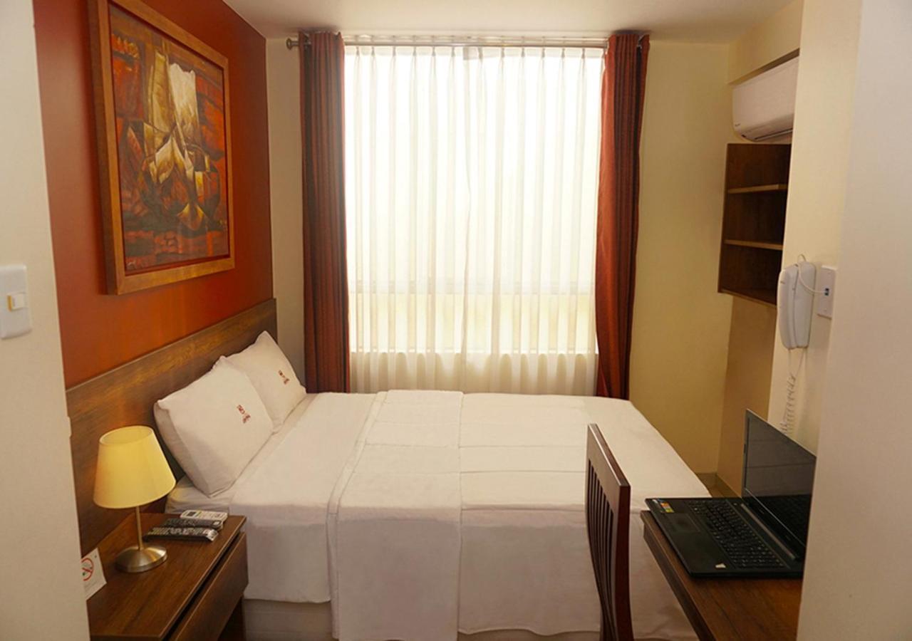 Hotel Central Trujillo Zewnętrze zdjęcie