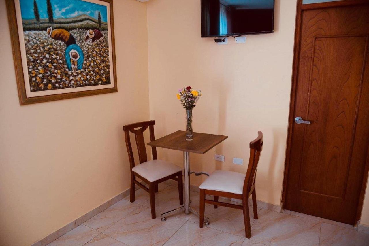 Hotel Central Trujillo Zewnętrze zdjęcie